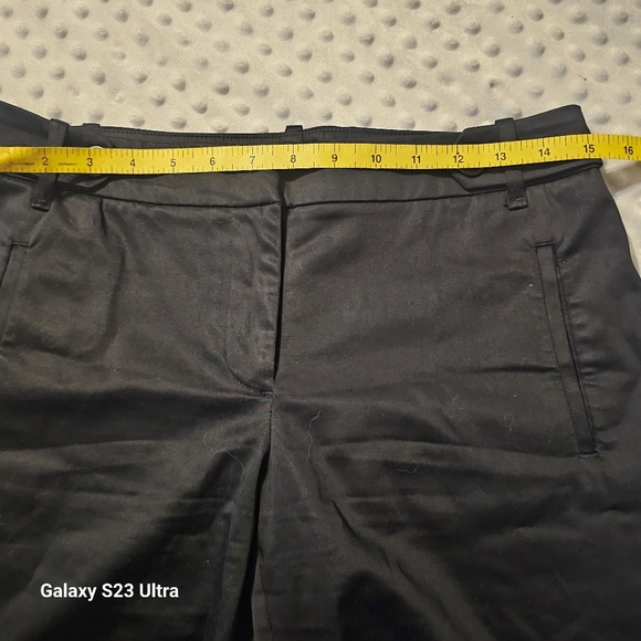 Loft Women's Black Shorts - Picture 7 of 11
